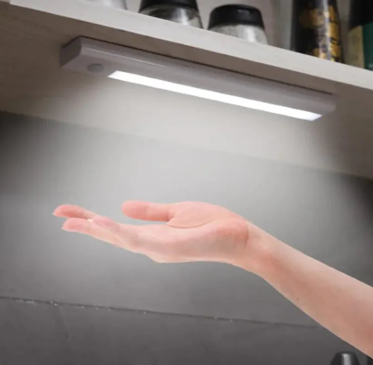 Luz LED con sensor inductivo